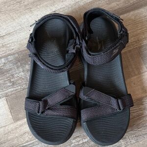 Skechers Black Strappy Sandals size 6.5
